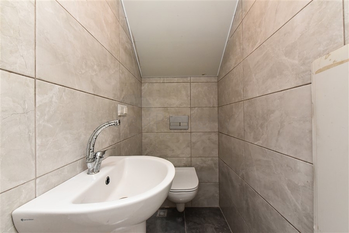 بنتهاوس من أربع غرف مع إطلالة مفتوحة على المدينة والجبال