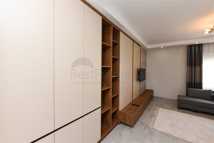 بنتهاوس من أربع غرف مع إطلالة مفتوحة على المدينة والجبال