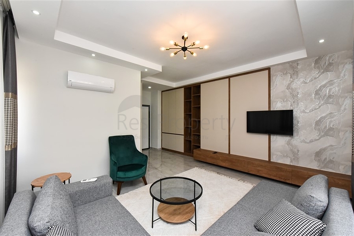 بنتهاوس من أربع غرف مع إطلالة مفتوحة على المدينة والجبال