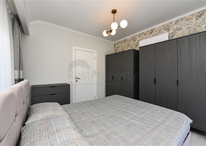 بنتهاوس من أربع غرف مع إطلالة مفتوحة على المدينة والجبال