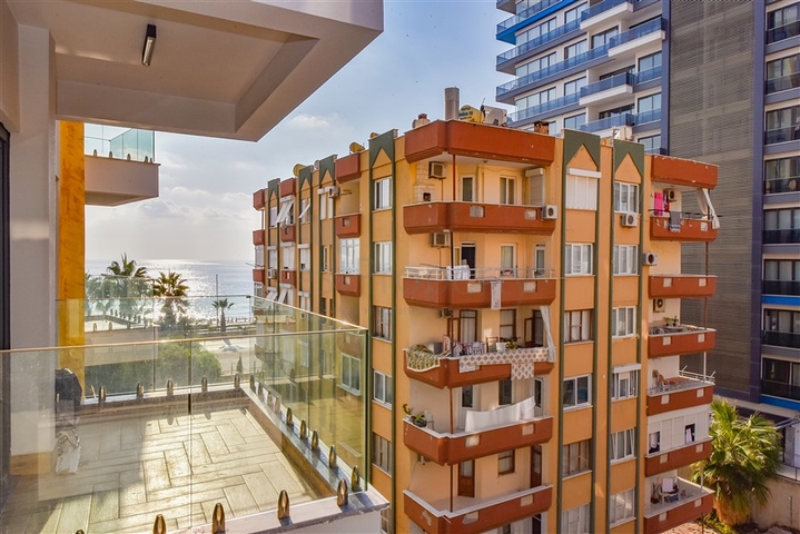 شقة 1+1 في مجمع من الدرجة الممتازة على الساحل الأول  شقة 1+1 في مجمع من الدرجة الممتازة على الساحل الأول