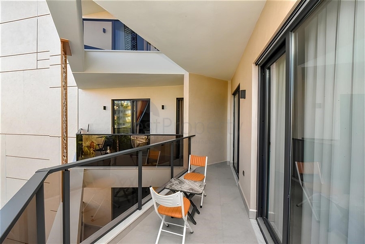 شقة 1+1 مجهزة بالكامل على مسافة قريبة من البحر 