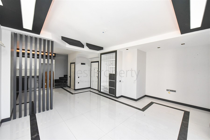 2 + 1 بنتهاوس في منطقة أوبا