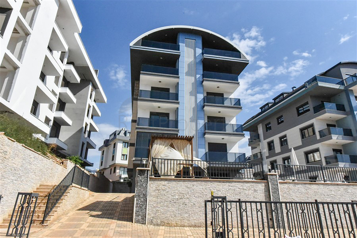 2 + 1 بنتهاوس في منطقة أوبا