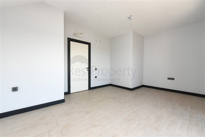 2 + 1 بنتهاوس في منطقة أوبا