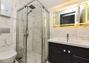 2 + 1 بنتهاوس في منطقة أوبا