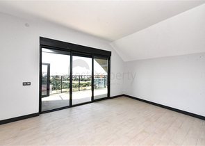 2 + 1 بنتهاوس في منطقة أوبا