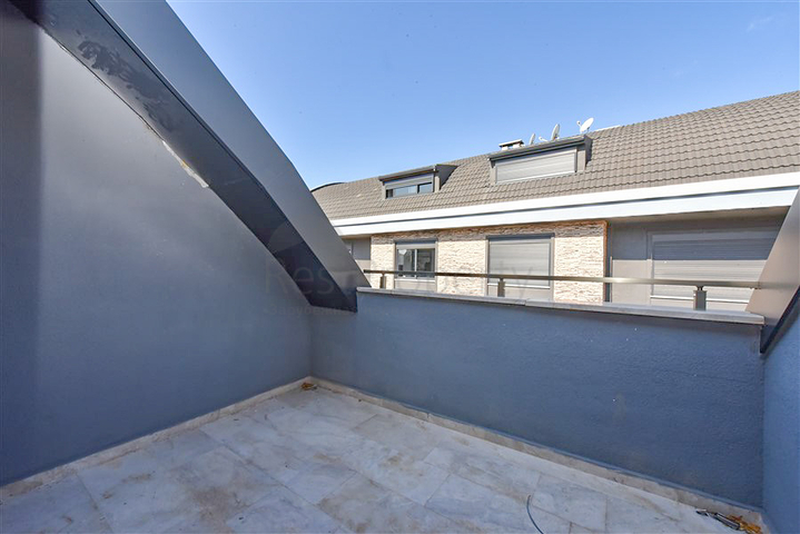 شقة غير مكلفة 2 + 1 في مجمع جديد في منطقة أوبا