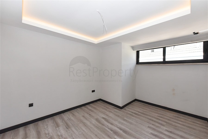 شقة غير مكلفة 2 + 1 في مجمع جديد في منطقة أوبا