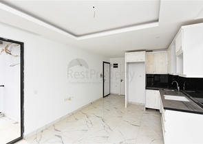 شقة 1+1 مطلة على الجبل والبحر في منطقة محمودلار شقة 1+1 مطلة على الجبل والبحر في منطقة محمودلار