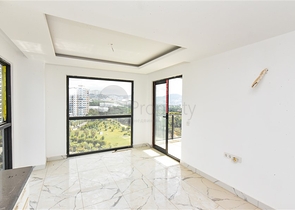 شقة 1+1 مطلة على الجبل والبحر في منطقة محمودلار شقة 1+1 مطلة على الجبل والبحر في منطقة محمودلار