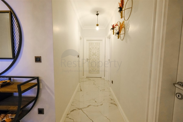 شقة فسيحة مفروشة في مجمع مع إطلالات على البحر والجبل شقة فسيحة مفروشة في مجمع مع إطلالات على البحر والجبل