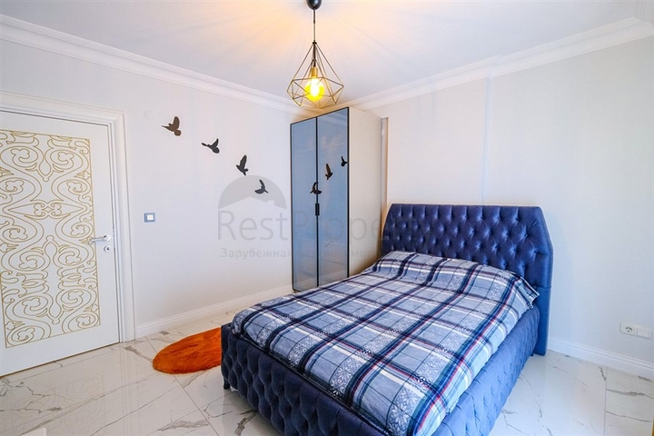 شقة فسيحة مفروشة في مجمع مع إطلالات على البحر والجبل شقة فسيحة مفروشة في مجمع مع إطلالات على البحر والجبل