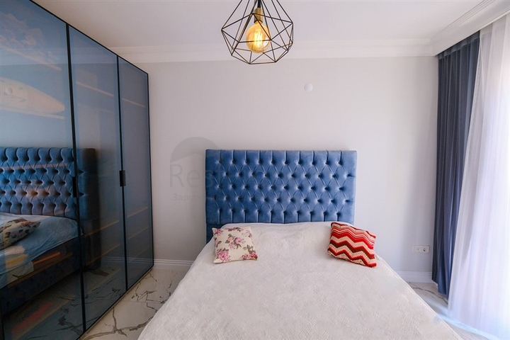 شقة فسيحة مفروشة في مجمع مع إطلالات على البحر والجبل شقة فسيحة مفروشة في مجمع مع إطلالات على البحر والجبل