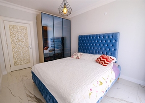 شقة فسيحة مفروشة في مجمع مع إطلالات على البحر والجبل شقة فسيحة مفروشة في مجمع مع إطلالات على البحر والجبل