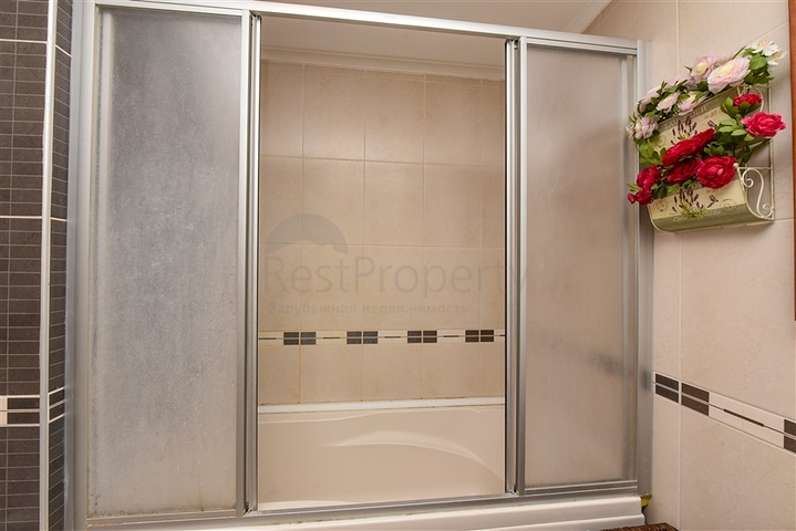 شقة 3+1 في مجمع على السطر الأول شقة 3+1 في مجمع على السطر الأول