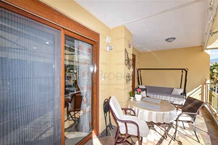 شقة 3+1 في مجمع على السطر الأول شقة 3+1 في مجمع على السطر الأول