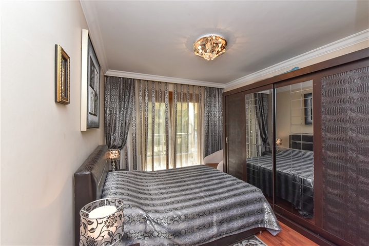 شقة 3+1 في مجمع على السطر الأول شقة 3+1 في مجمع على السطر الأول