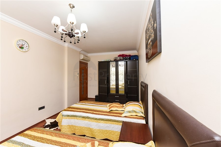 شقة 3+1 في مجمع على السطر الأول شقة 3+1 في مجمع على السطر الأول