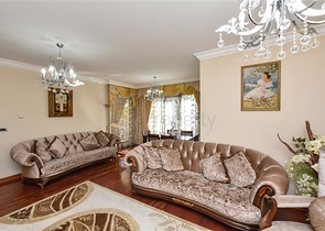 شقة 3+1 في مجمع على السطر الأول شقة 3+1 في مجمع على السطر الأول