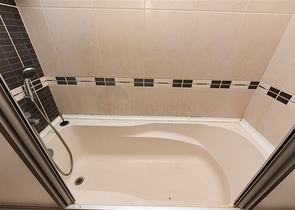 شقة 3+1 في مجمع على السطر الأول شقة 3+1 في مجمع على السطر الأول