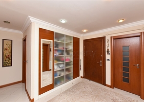 شقة 3+1 في مجمع على السطر الأول شقة 3+1 في مجمع على السطر الأول