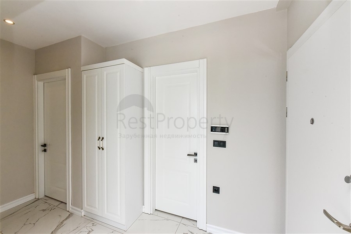 شقة 2 + 1 على الخط الأول في حي كيستل