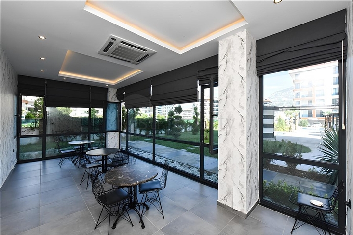 شقة 2 + 1 على الخط الأول في حي كيستل