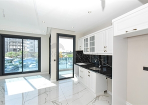 شقة 2 + 1 على الخط الأول في حي كيستل