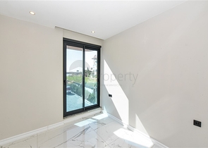 شقة 2 + 1 على الخط الأول في حي كيستل