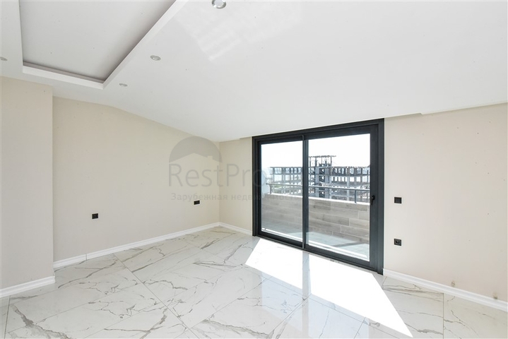 بنتهاوس 3 + 1 مع مطبخ منفصل على الساحل الأول في كيستيل