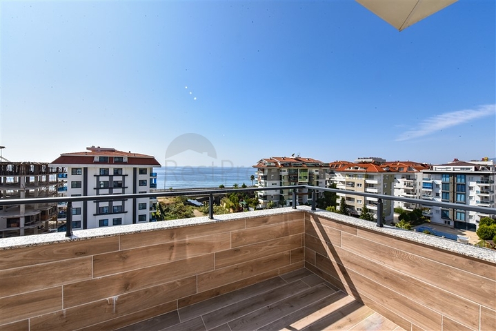 بنتهاوس 3 + 1 مع مطبخ منفصل على الساحل الأول في كيستيل