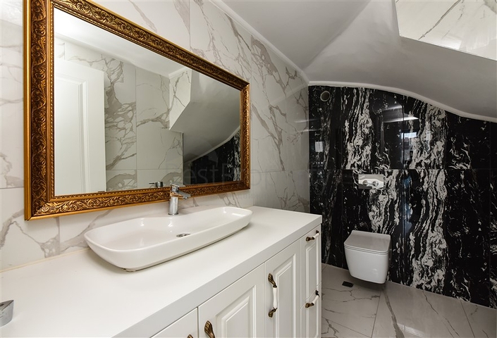 بنتهاوس 3 + 1 مع مطبخ منفصل على الساحل الأول في كيستيل