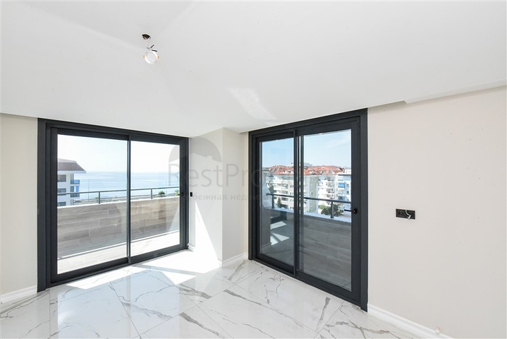 بنتهاوس 3 + 1 مع مطبخ منفصل على الساحل الأول في كيستيل