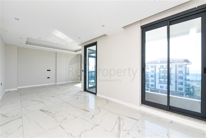 بنتهاوس 3 + 1 مع مطبخ منفصل على الساحل الأول في كيستيل