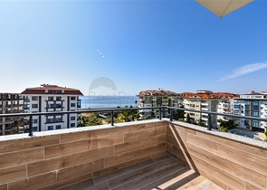 بنتهاوس 3 + 1 مع مطبخ منفصل على الساحل الأول في كيستيل