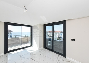 بنتهاوس 3 + 1 مع مطبخ منفصل على الساحل الأول في كيستيل