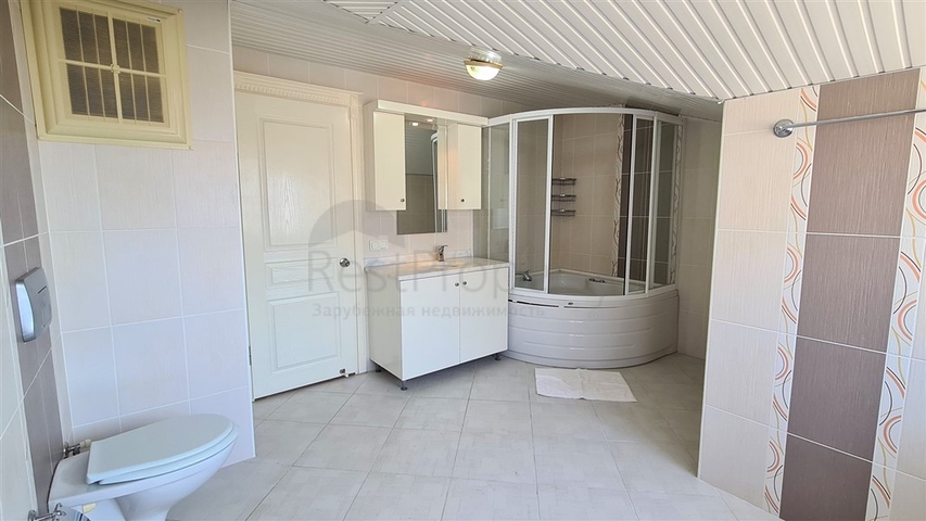 بنتهاوس 4 + 1 مطلة على البحر في وسط ألانيا بنتهاوس 4 + 1 مطلة على البحر في وسط ألانيا