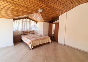 بنتهاوس 4 + 1 مطلة على البحر في وسط ألانيا بنتهاوس 4 + 1 مطلة على البحر في وسط ألانيا