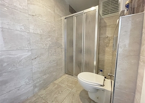 شقة فسيحة من غرفتي نوم مع شرفة كبيرة وإطلالة على البحر شقة فسيحة من غرفتي نوم مع شرفة كبيرة وإطلالة على البحر