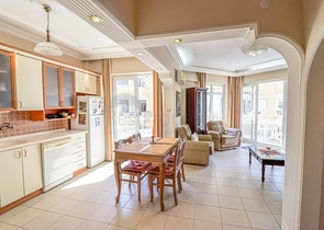 2 + 1 على السطر الأول في محمودلار 2 + 1 على السطر الأول في محمودلار