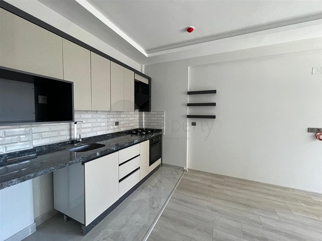 مجمع سكني قيد الإنشاء في منطقة كوجا غاسانلي