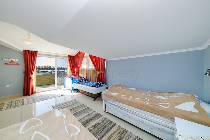 بنتهاوس 4+1 مطل على البحر في سيكجيلي