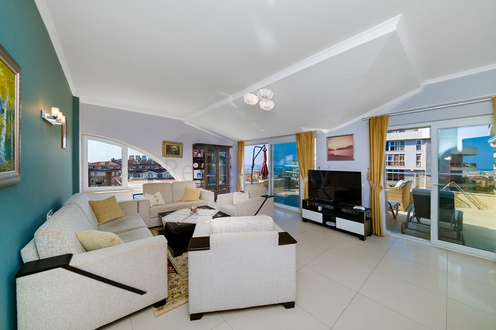 بنتهاوس 4+1 مطل على البحر في سيكجيلي