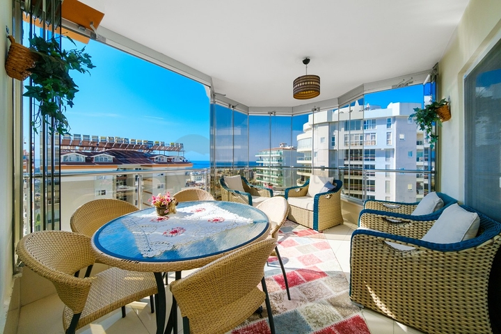 بنتهاوس 4+1 مطل على البحر في سيكجيلي