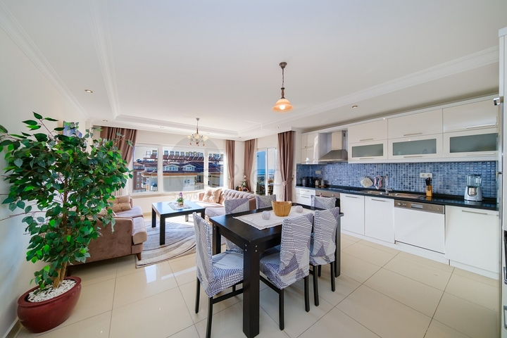 بنتهاوس 4+1 مطل على البحر في سيكجيلي