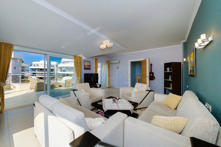 بنتهاوس 4+1 مطل على البحر في سيكجيلي