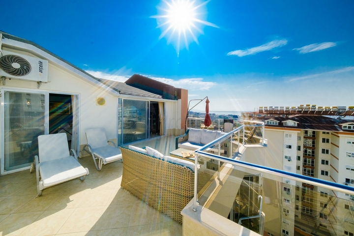 بنتهاوس 4+1 مطل على البحر في سيكجيلي