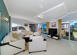 بنتهاوس 4+1 مطل على البحر في سيكجيلي