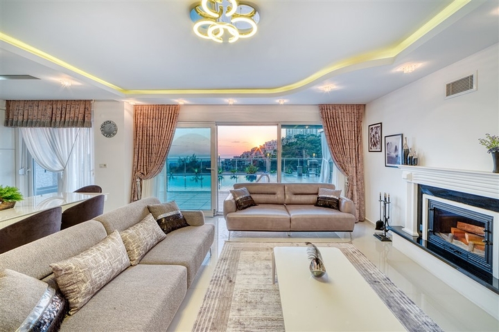 فيلا في منطقة النخبة في ألانيا